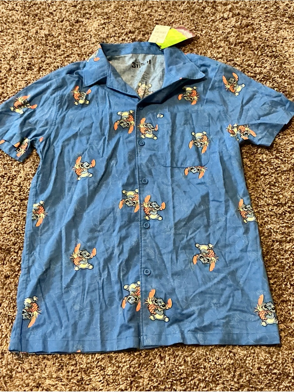 NEW Disney stitch men’s small Blue Short-Sleeve Button-Up Shirt